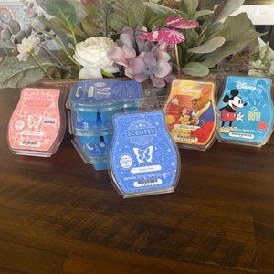 Scentsy Candle Tarts ( Lot of 7)